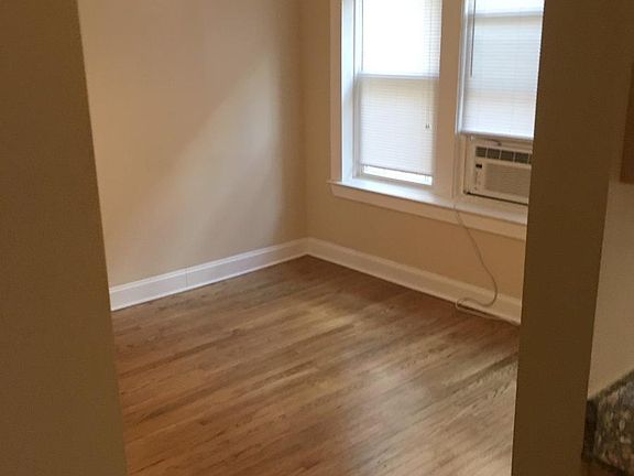 4th image of 4416 N Ashland Ave APT 1W