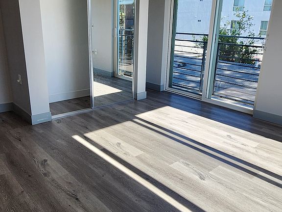 3rd image of 7040 Woodman Ave #201