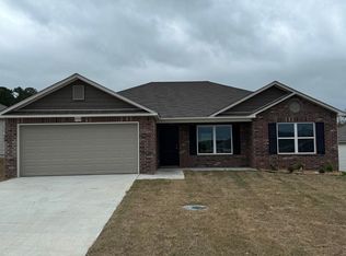 4504 Olympic Dr, Benton, AR 72019