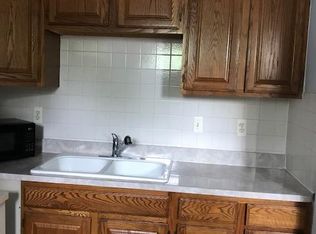 558 Broadway St, Marine City, MI 48039