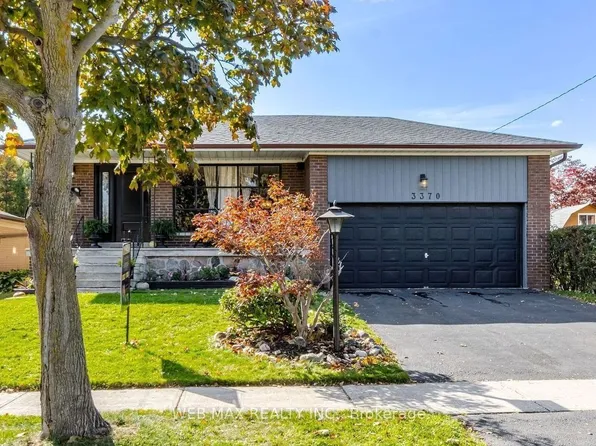 3370 Cedar Creek Dr, Mississauga, ON L4Y 2Y1