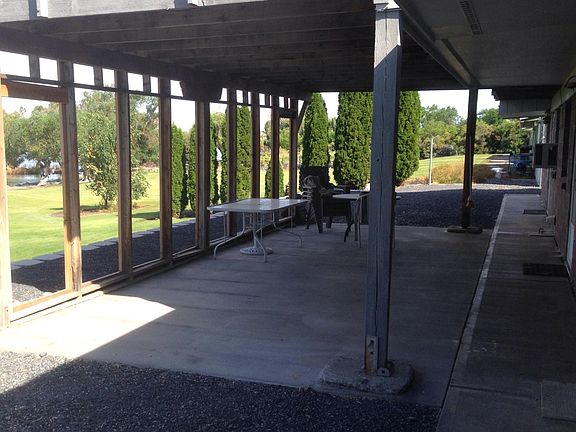 2514 Elgin Rd NE, Unit 1 - Shared Patio