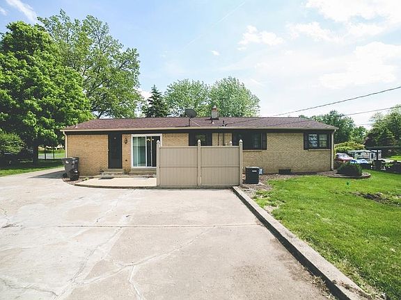 4th image of 2526 Tulip Dr S