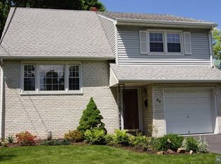 80 Forest Way, Clifton, NJ 07013