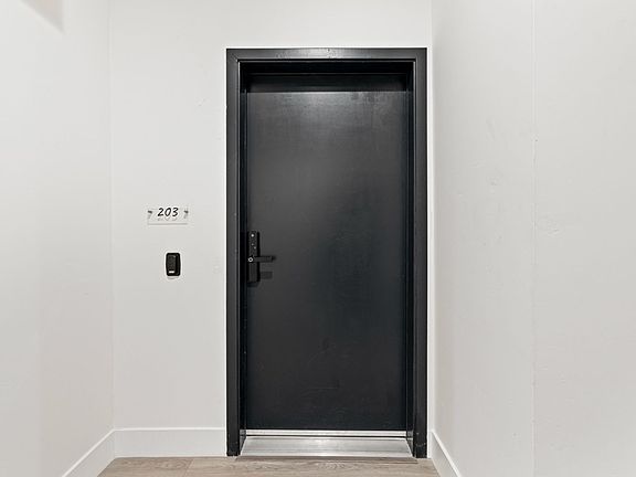 3rd image of 1915 S St #203