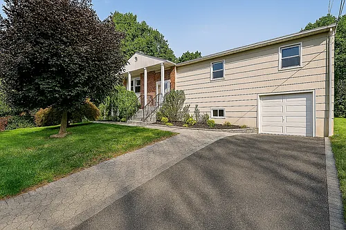 568 Manville Rd #UL Photo 1