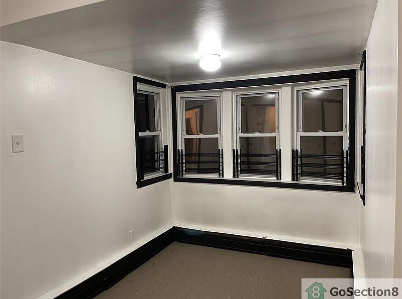 1st image of 9522 126th St Floor 2