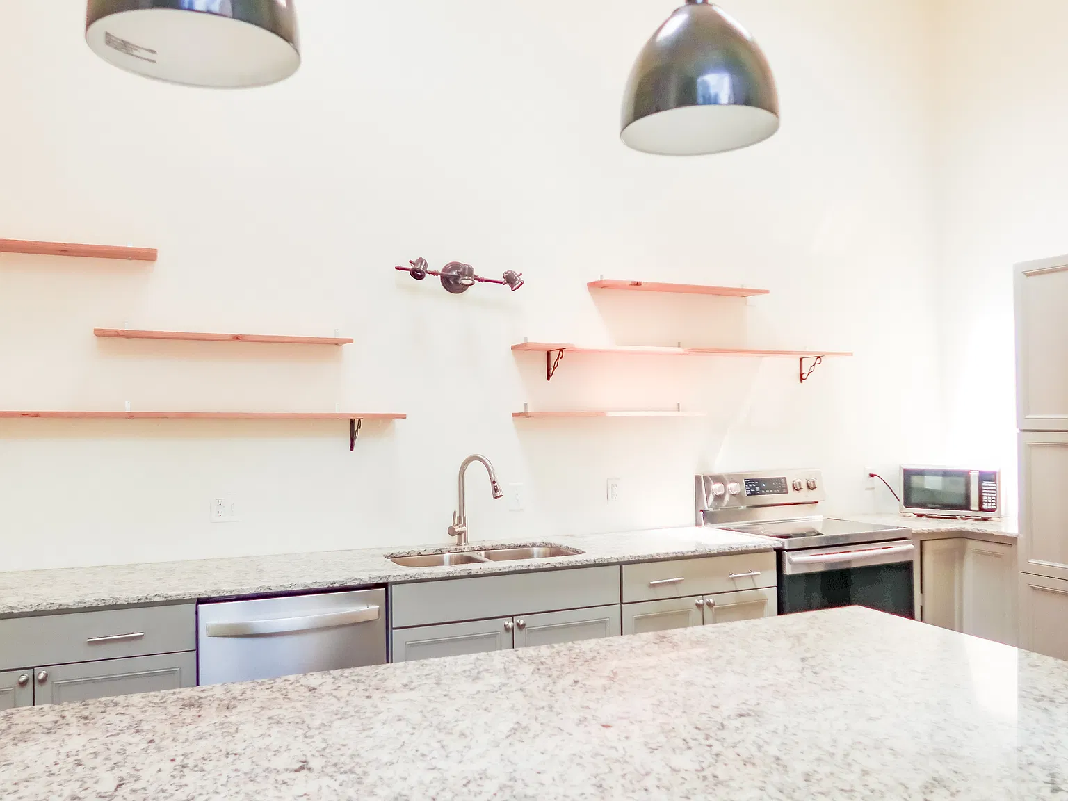 1830 West Ora Drive - 1 — Photo 4