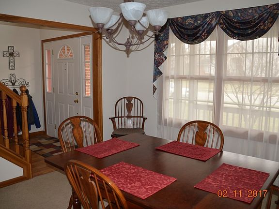 2nd image of 207 Charlie Dr