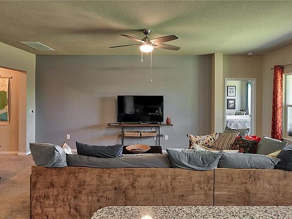 5th image of 13204 Cantarra Dr