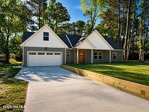 2nd image of 418 Neck Road