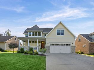 212 S Bothwell St, Palatine, IL 60067