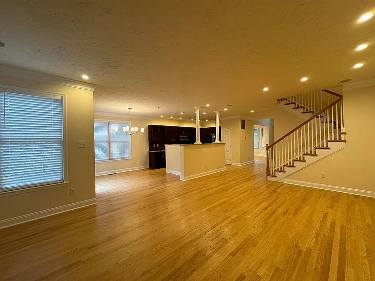 400 Barefield Ln — Photo 7