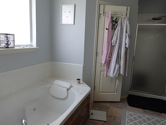 3rd image of 16705 La Paloma Ln