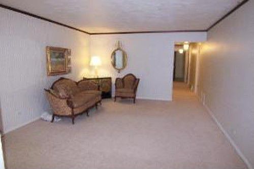 5th image of 217 N Lombard Ave