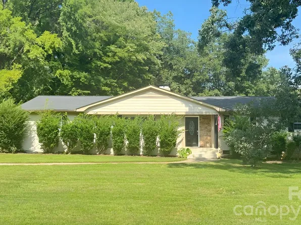7511 Monroe Rd, Charlotte, NC 28212