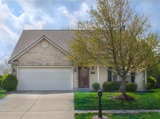14908 Oak Rd, Carmel, IN 46033