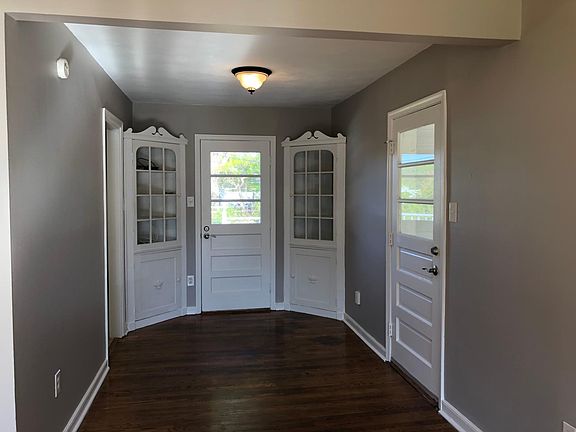 5th image of 9717 Drexel Ln