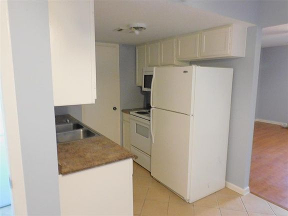 5th image of 429 N 11th St #B