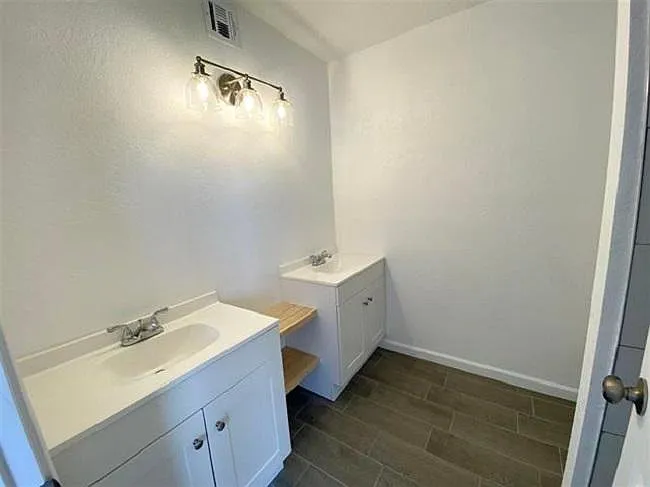 3148 W Lisbon St — Photo 9