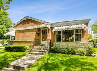 8351 N Oleander Ave, Niles, IL 60714