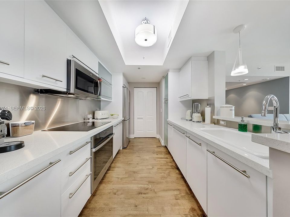 1st image of 110 Washington Ave APT 2606