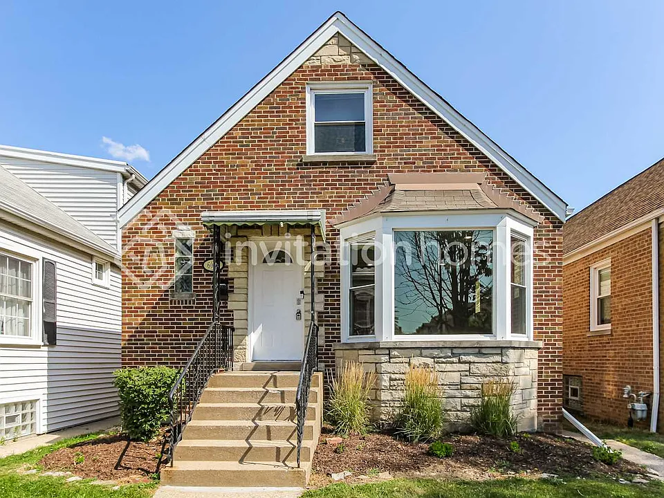 6042 W Bryn Mawr Ave