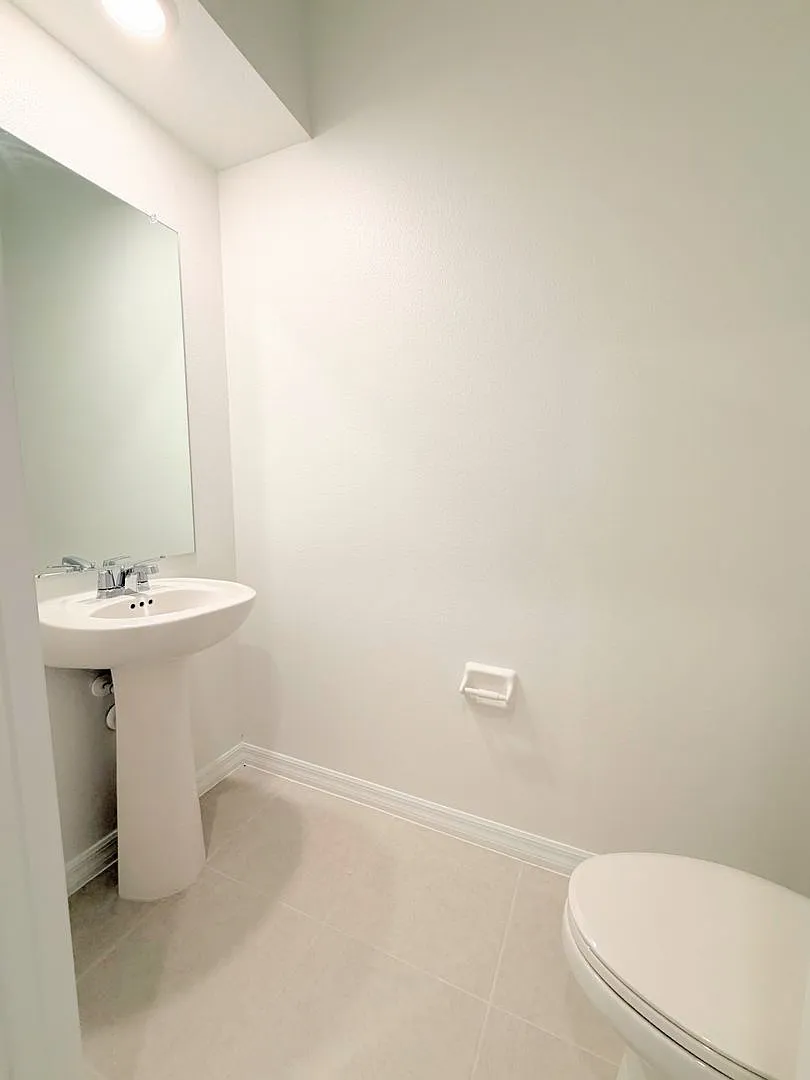 New Construction Townhome for Rent — Photo 4