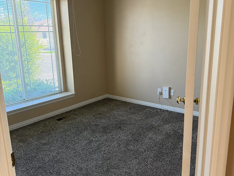 258 E Rawlins Ln — Photo 16