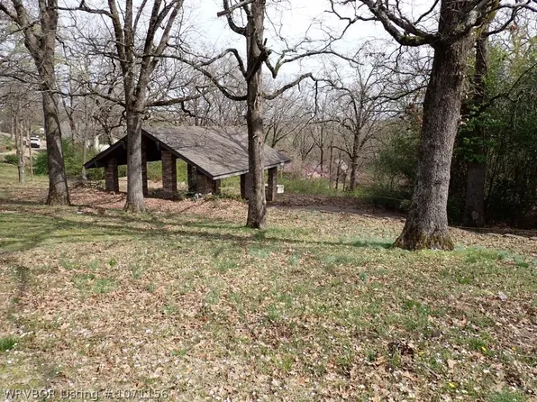 5800 Cliff Dr, Fort Smith, AR 72903