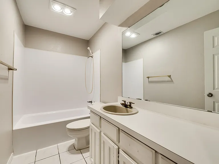 6108 Paradise Dr — Photo 15