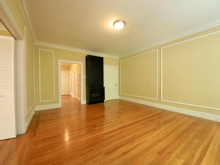 1845 Gough St #4 — Photo 2