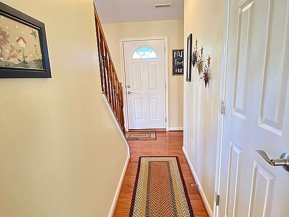 4th image of 5670 Bentwood Dr