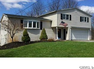 66 Hardwicke Dr, Syracuse, NY 13209