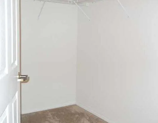 624 Eastwood Cir — Photo 27