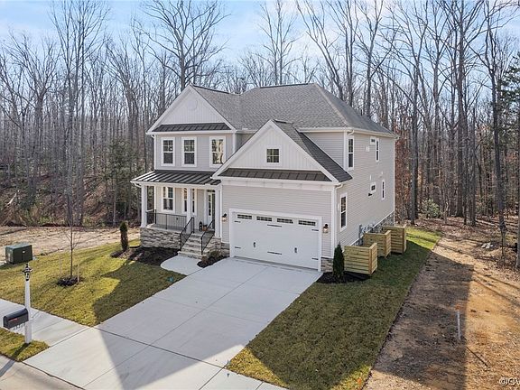 2nd image of 15719 Cedarville Dr