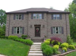 195 Sandalwood Dr, Huntington, WV 25705