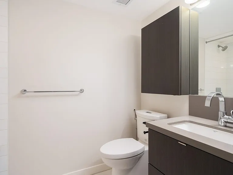 8189 Cambie St #1606 — Photo 10