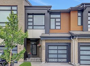 512 Triangle St, Ottawa, ON K2V 0M8