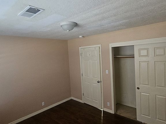 4th image of 8305 Santa Clarita St NE
