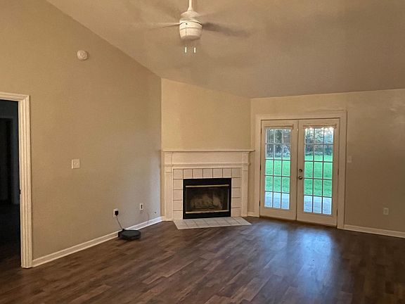 5th image of 3005 Venetian Ct
