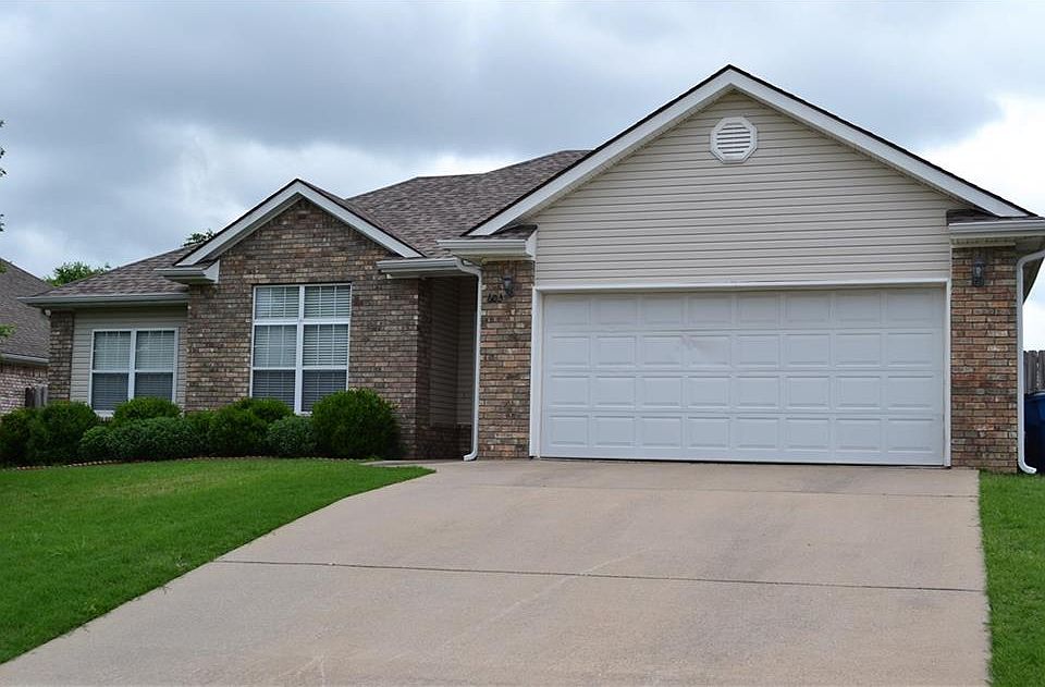 1st image of 603 Arcadia Dr