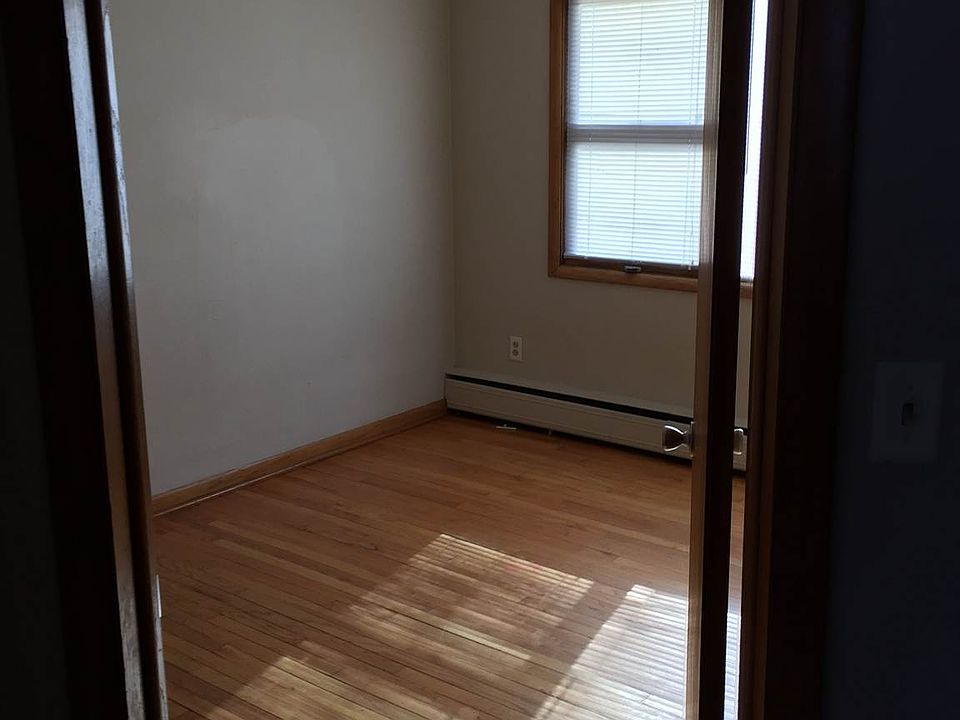 1st image of 2210 Auburn St APT 8