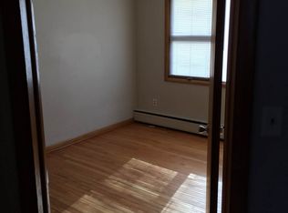 2210 Auburn St APT 8, Rockford, IL 61103