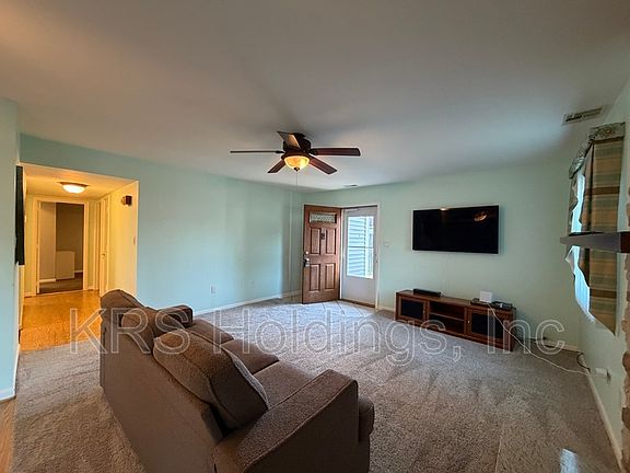 5th image of 117 Roane Dr APT C