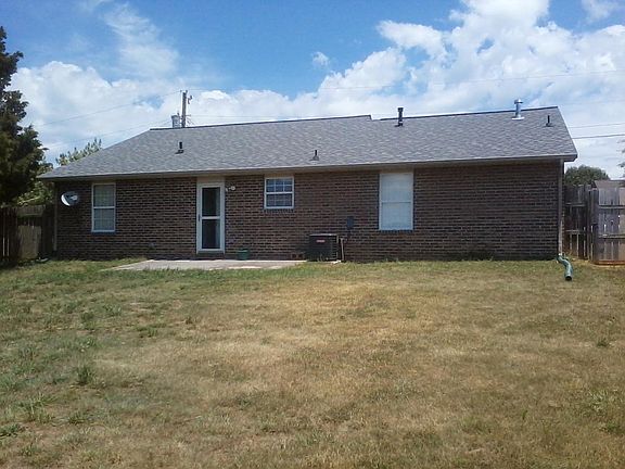 House back view.