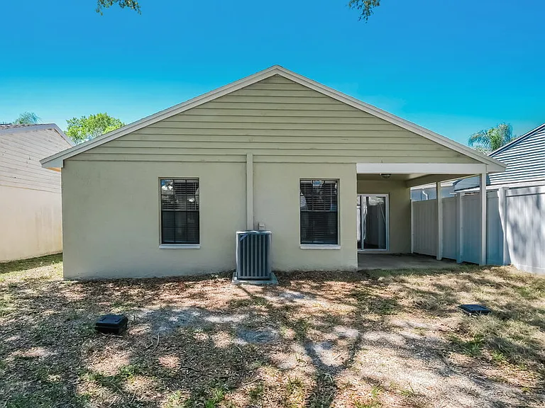 508 Sheridan Dr — Photo 16