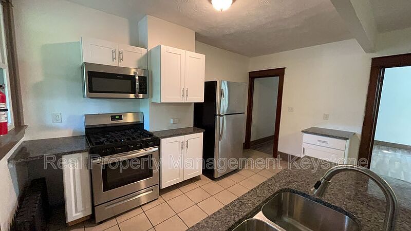 1st image of 1247 Chartiers Ave Unit 3