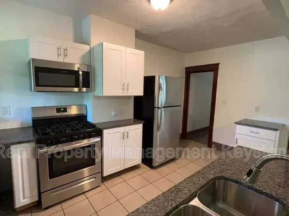 1247 Chartiers Ave, Mc Kees Rocks, PA