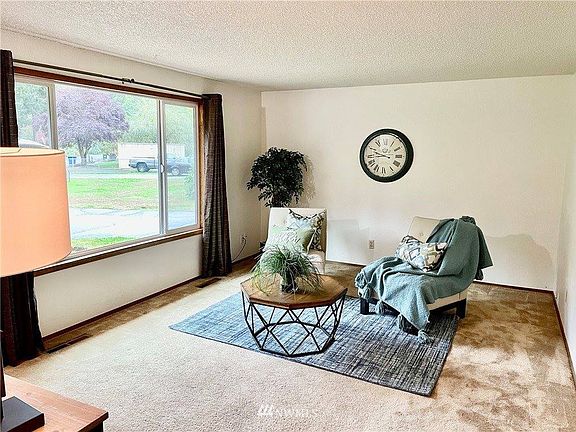5th image of 3810 Oriental Dr NE